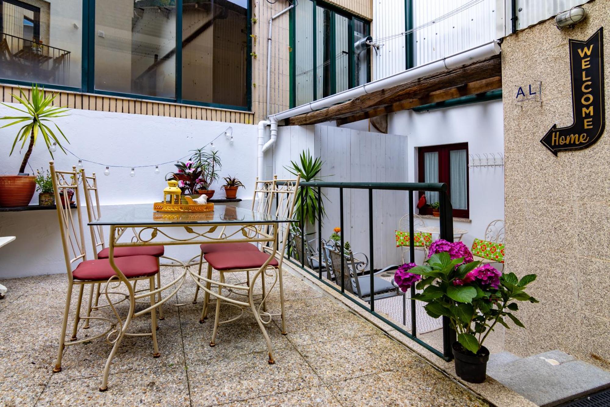 Ferienwohnung Red House 2- With Terrace Porto Exterior foto